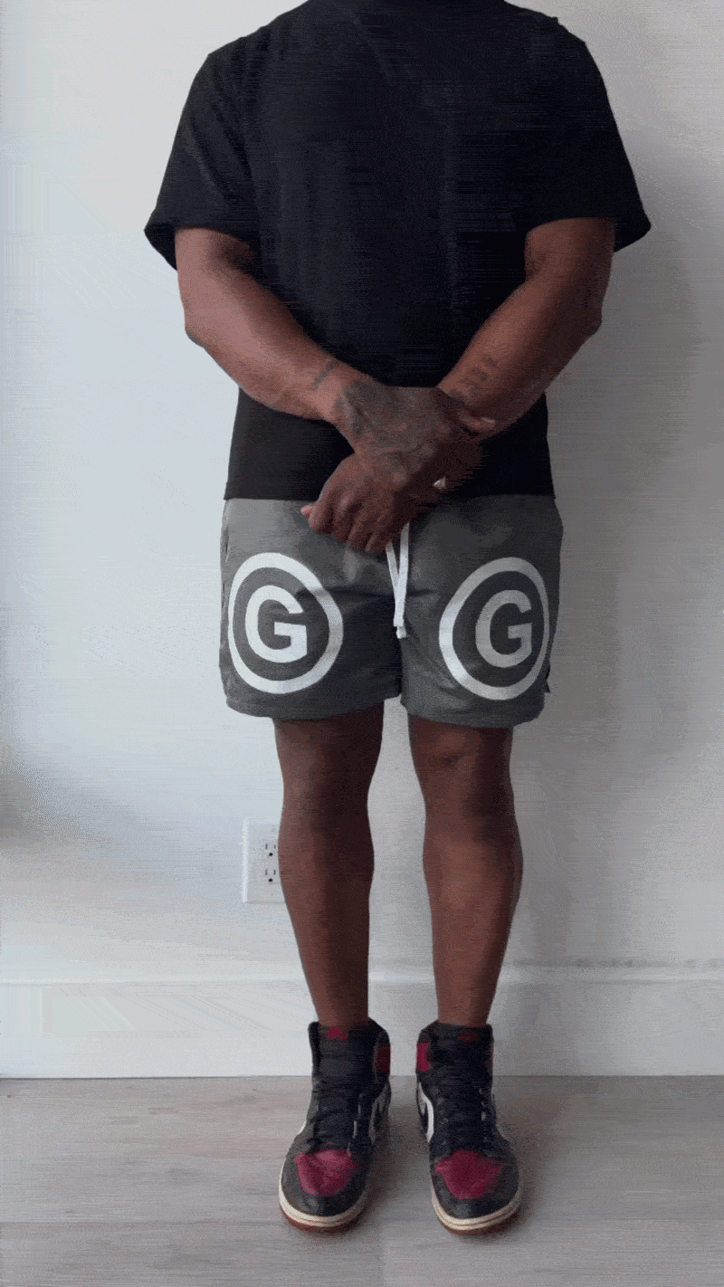 the 'G-stamp' logo training shorts