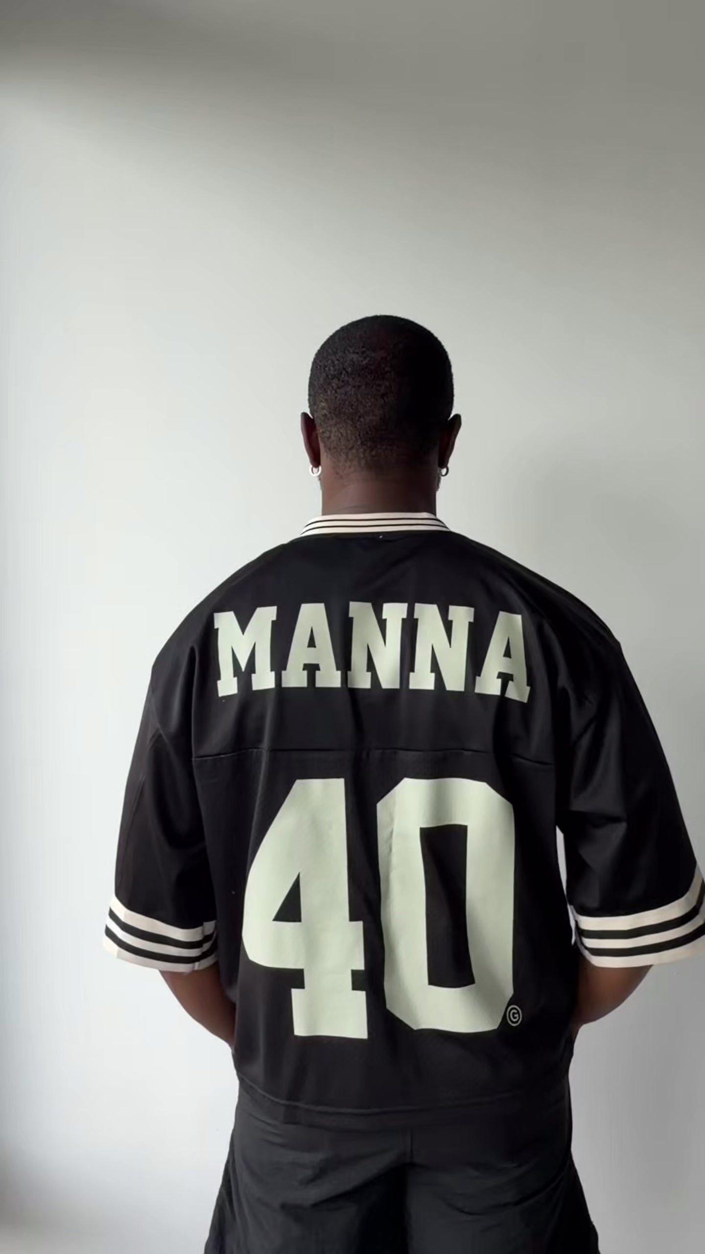the 'MANNA' training jersey